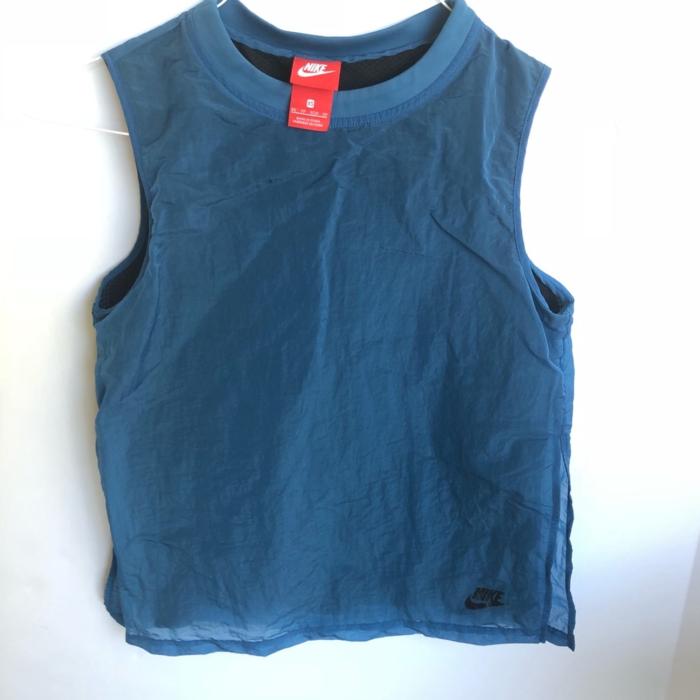 *Nike Athletic Top